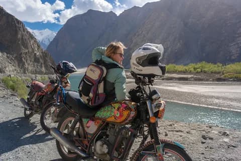 Mountain bikers on the Karakoram Highway