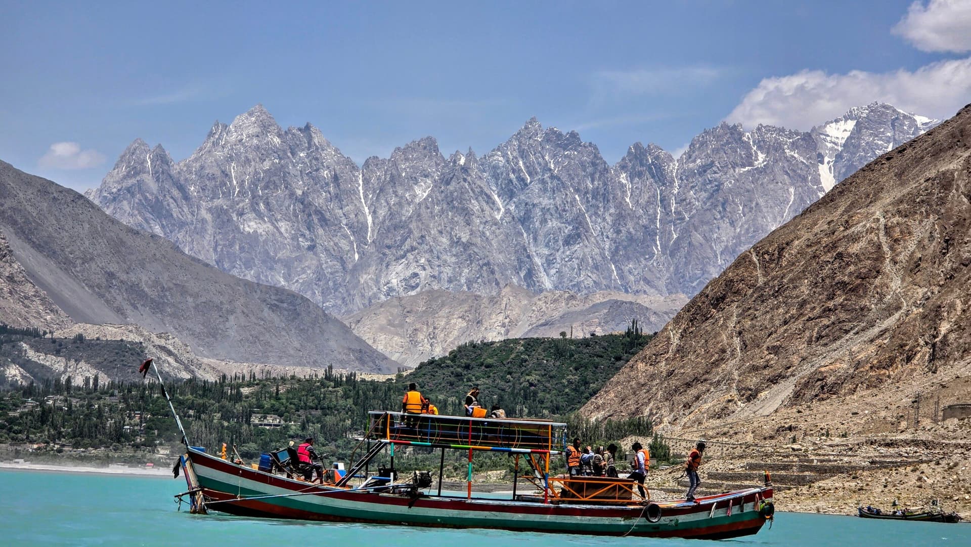 Mountain biking in the Karakoram valleys